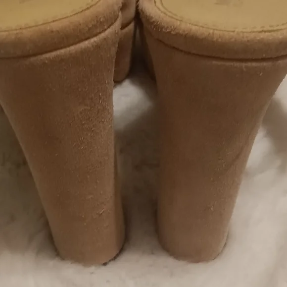 Michael Kors heels - Picture 4 of 7